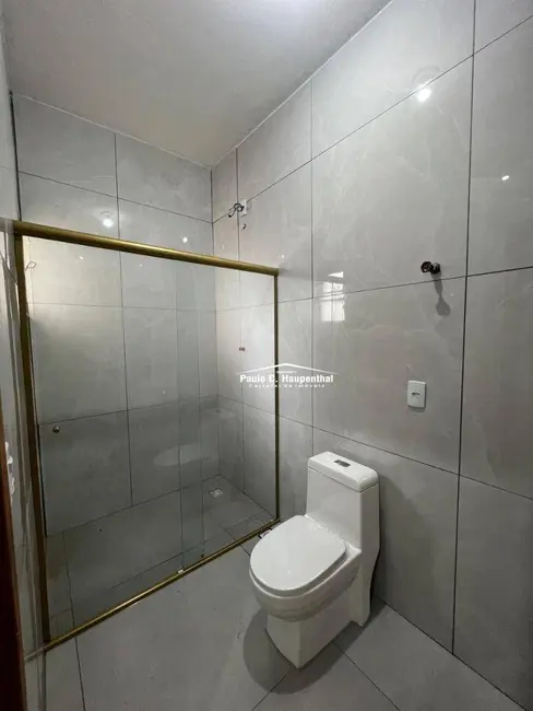 Casa com 3 quartos à venda, 300m2 em Balneario Arroio Do Silva - SC - imagem 9 Foto 9 de Casa com 3 quartos à venda, 300m2 em Balneario Arroio Do Silva - SC