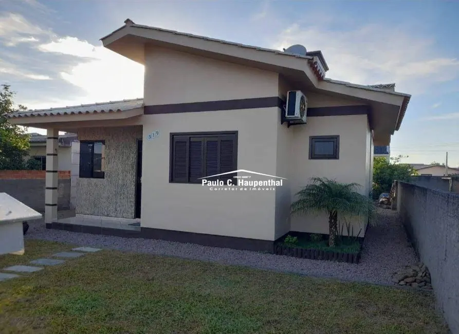 Foto 2 de Casa com 3 quartos à venda, 300m2 em Balneario Arroio Do Silva - SC