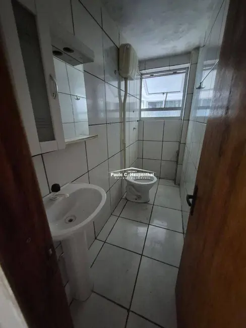 Foto 8 de Apartamento com 2 quartos para alugar, 48m2 em Centro, Ararangua - SC