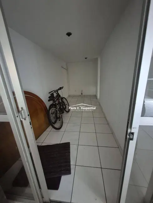 Foto 6 de Apartamento com 2 quartos para alugar, 48m2 em Centro, Ararangua - SC
