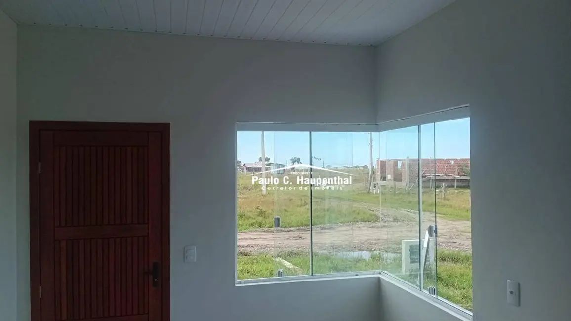 Casa com 2 quartos para alugar, 300m2 em Balneario Arroio Do Silva - SC - imagem 6 Foto 6 de Casa com 2 quartos para alugar, 300m2 em Balneario Arroio Do Silva - SC
