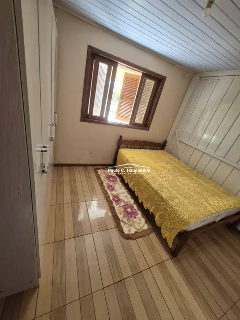 Foto 9 de Casa com 3 quartos para alugar, 300m2 em Balneario Arroio Do Silva - SC