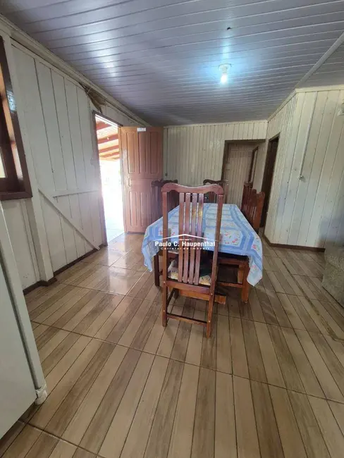 Foto 5 de Casa com 3 quartos para alugar, 300m2 em Balneario Arroio Do Silva - SC