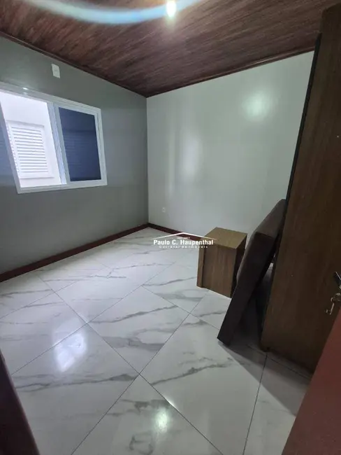 Foto 5 de Apartamento com 1 quarto para alugar, 300m2 em Balneario Arroio Do Silva - SC