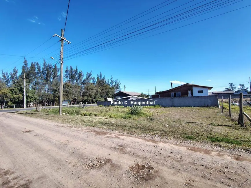 Foto 1 de Terreno / Lote à venda, 300m2 em Balneario Arroio Do Silva - SC