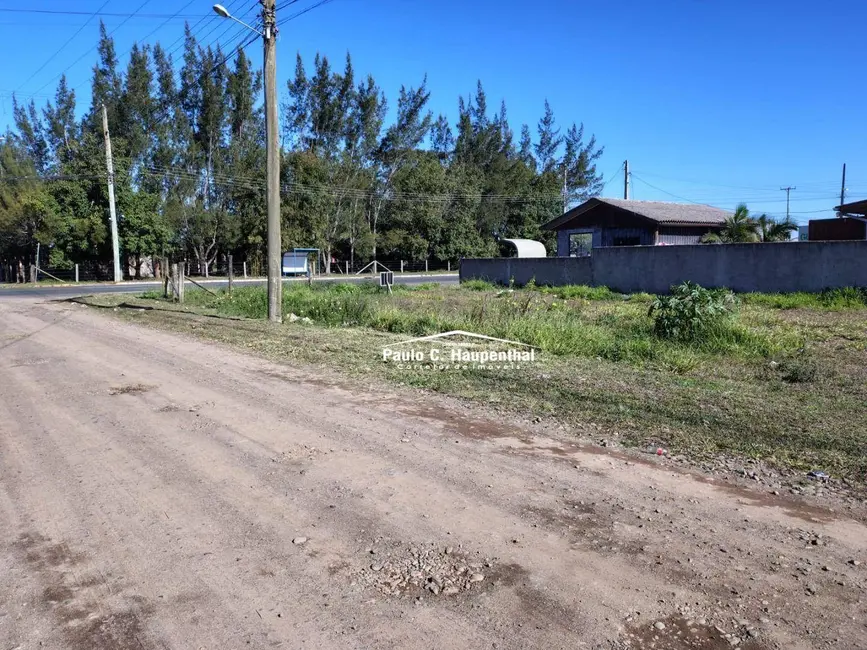 Foto 3 de Terreno / Lote à venda, 300m2 em Balneario Arroio Do Silva - SC