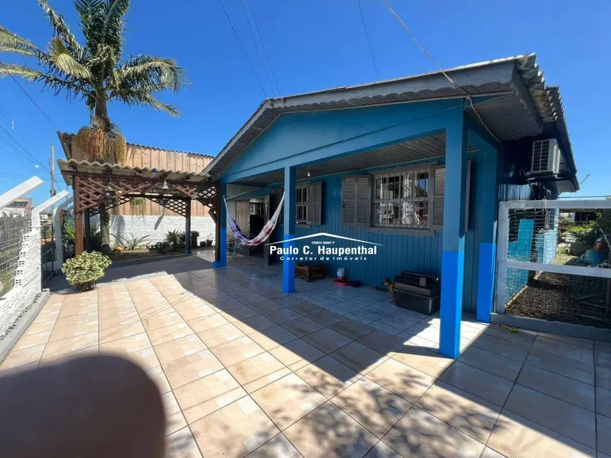 Foto 1 de Casa com 3 quartos à venda, 335m2 em Balneario Arroio Do Silva - SC