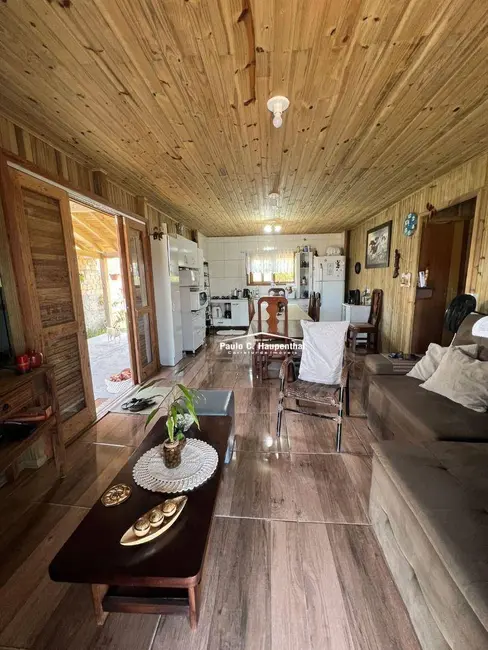 Casa com 2 quartos à venda, 300m2 em Balneario Arroio Do Silva - SC - imagem 8 Foto 8 de Casa com 2 quartos à venda, 300m2 em Balneario Arroio Do Silva - SC