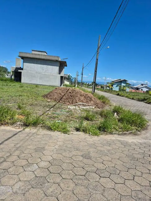 Foto 1 de Terreno / Lote à venda, 300m2 em Ararangua - SC