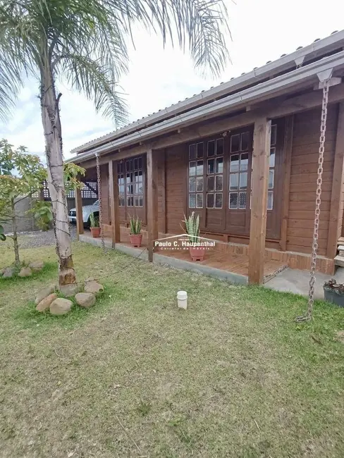 Foto 1 de Casa com 2 quartos à venda, 300m2 em Balneario Arroio Do Silva - SC