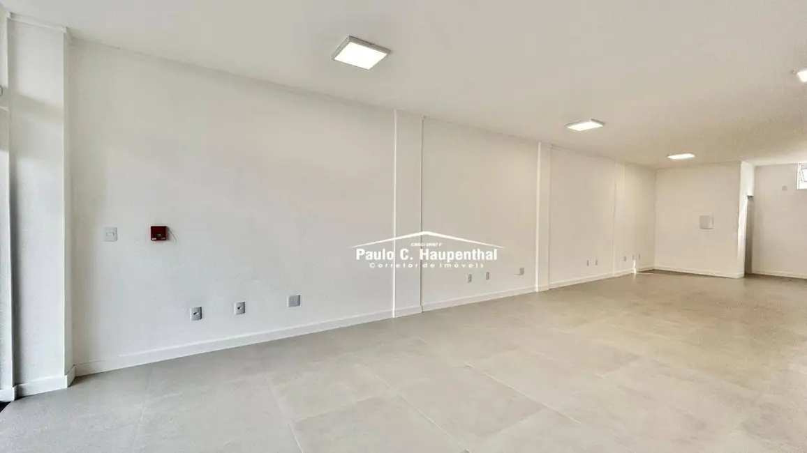 Foto 3 de Sala Comercial à venda e para alugar, 72m2 em Jardim das Avenidas, Ararangua - SC