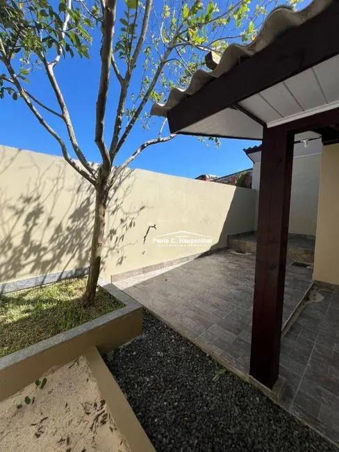 Foto 3 de Casa com 2 quartos à venda, 178m2 em Balneario Arroio Do Silva - SC