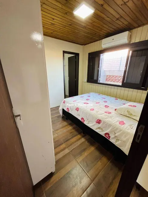 Foto 9 de Casa com 3 quartos à venda, 270m2 em Balneario Arroio Do Silva - SC