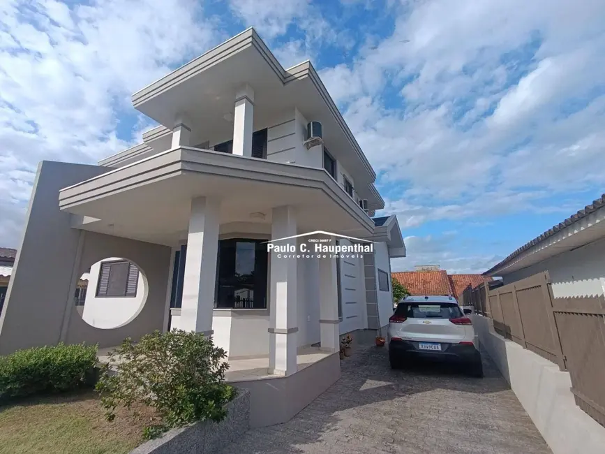 Foto 2 de Casa com 3 quartos à venda, 300m2 em Jardim das Avenidas, Ararangua - SC