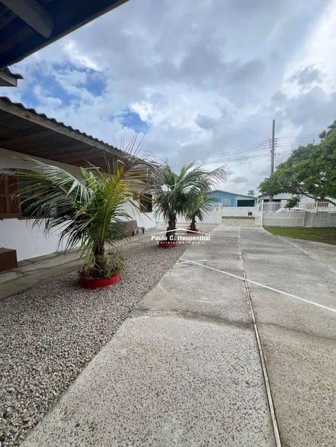 Foto 8 de Casa com 8 quartos à venda, 600m2 em Balneario Arroio Do Silva - SC