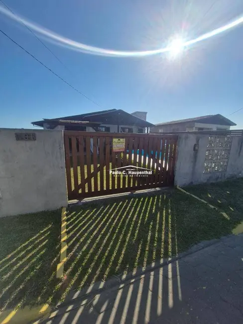 Foto 2 de Casa com 3 quartos à venda, 300m2 em Balneario Arroio Do Silva - SC