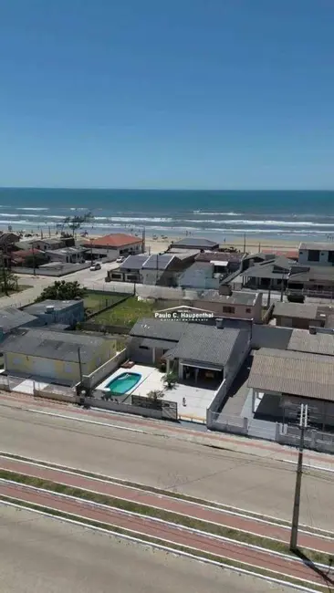 Foto 1 de Casa com 3 quartos à venda, 260m2 em Balneario Arroio Do Silva - SC