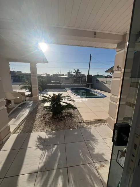 Foto 2 de Casa com 3 quartos à venda, 260m2 em Balneario Arroio Do Silva - SC