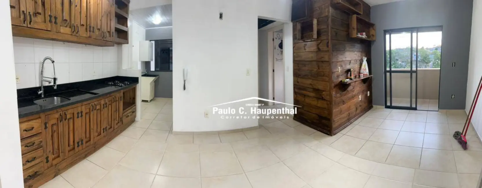 Foto 5 de Apartamento com 2 quartos à venda, 57m2 em Coloninha, Ararangua - SC