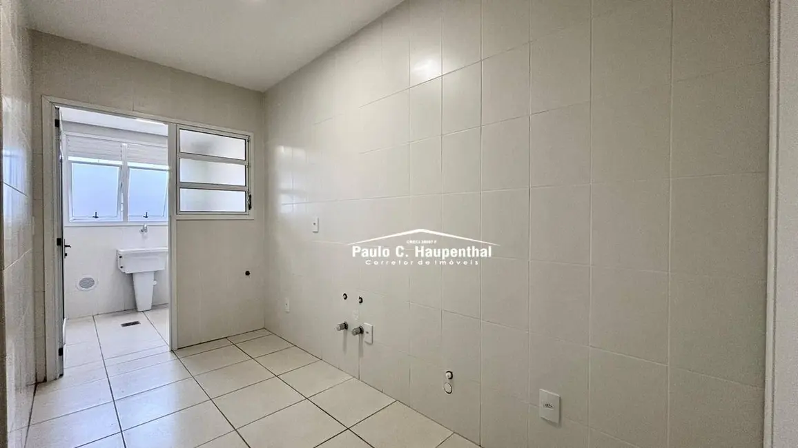 Apartamento com 3 quartos à venda, 94m2 em Centro, Ararangua - SC - imagem 6 Foto 6 de Apartamento com 3 quartos à venda, 94m2 em Centro, Ararangua - SC