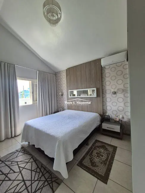 Foto 4 de Casa com 4 quartos à venda, 383m2 em Nova Divinéia, Ararangua - SC