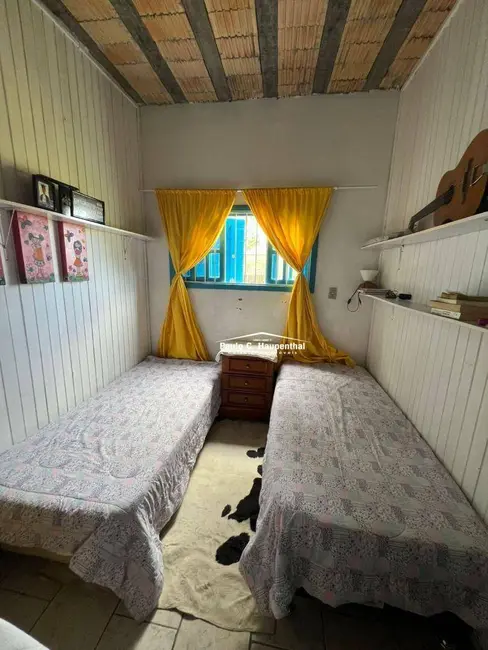 Foto 2 de Casa com 5 quartos à venda, 300m2 em Balneario Arroio Do Silva - SC