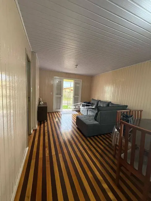 Casa com 3 quartos à venda, 300m2 em Balneario Arroio Do Silva - SC - imagem 9 Foto 9 de Casa com 3 quartos à venda, 300m2 em Balneario Arroio Do Silva - SC