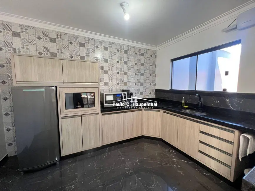 Foto 6 de Casa com 3 quartos à venda, 360m2 em Centro, Balneario Arroio Do Silva - SC