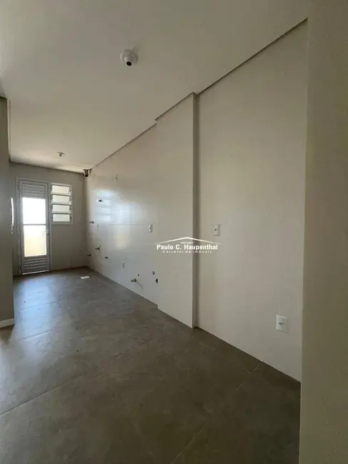 Apartamento com 3 quartos à venda, 87m2 em Balneario Arroio Do Silva - SC - imagem 2 Foto 2 de Apartamento com 3 quartos à venda, 87m2 em Balneario Arroio Do Silva - SC