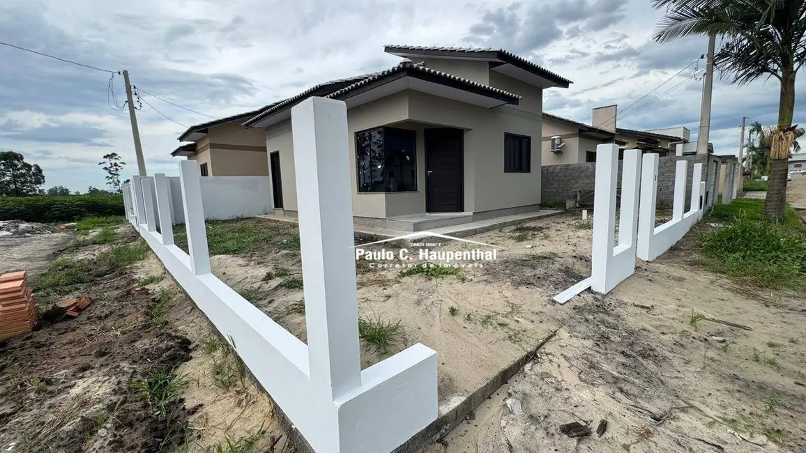 Foto 2 de Casa com 3 quartos à venda, 168m2 em Ararangua - SC