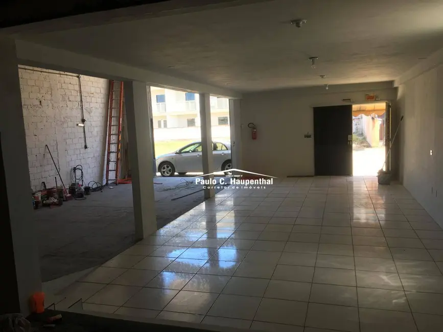 Foto 3 de Armazém / Galpão para alugar, 300m2 em Jardim das Avenidas, Ararangua - SC