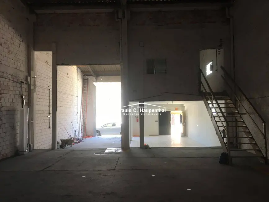 Foto 8 de Armazém / Galpão para alugar, 300m2 em Jardim das Avenidas, Ararangua - SC