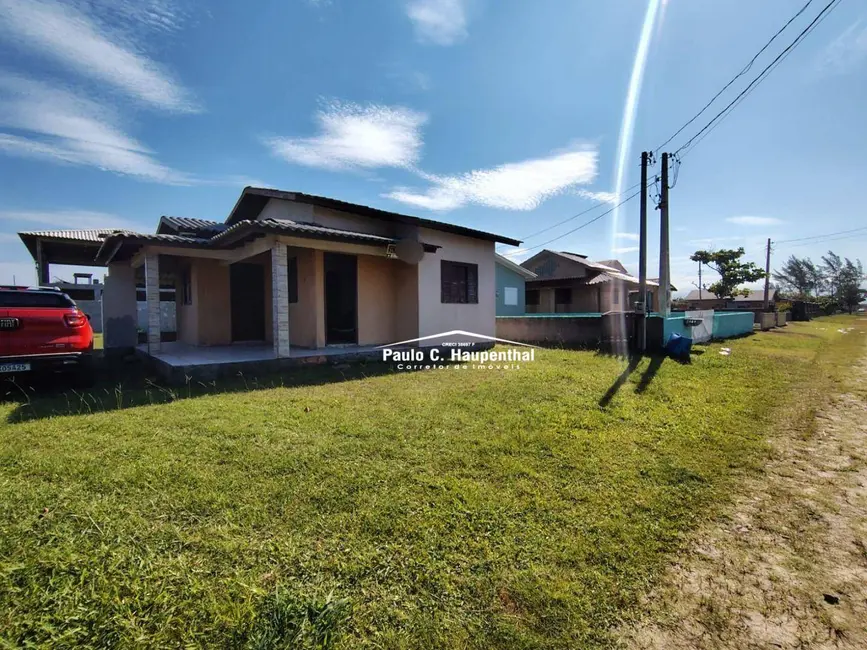 Foto 3 de Casa com 2 quartos à venda, 300m2 em Balneario Arroio Do Silva - SC