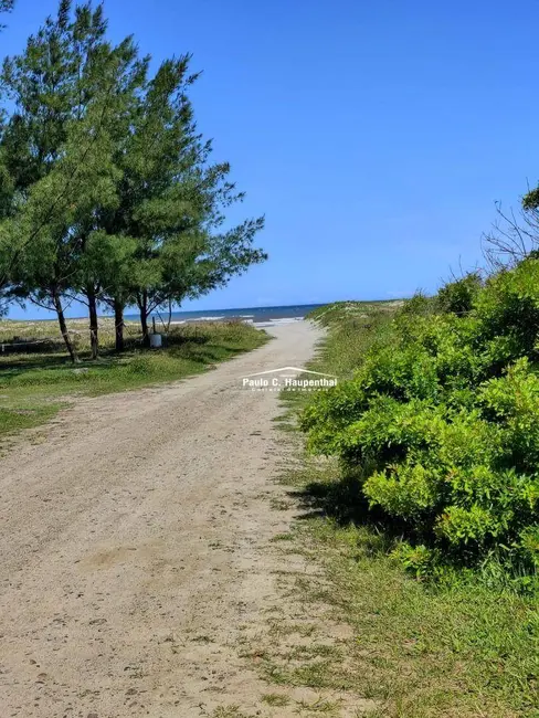 Foto 4 de Casa com 2 quartos à venda, 300m2 em Balneario Arroio Do Silva - SC