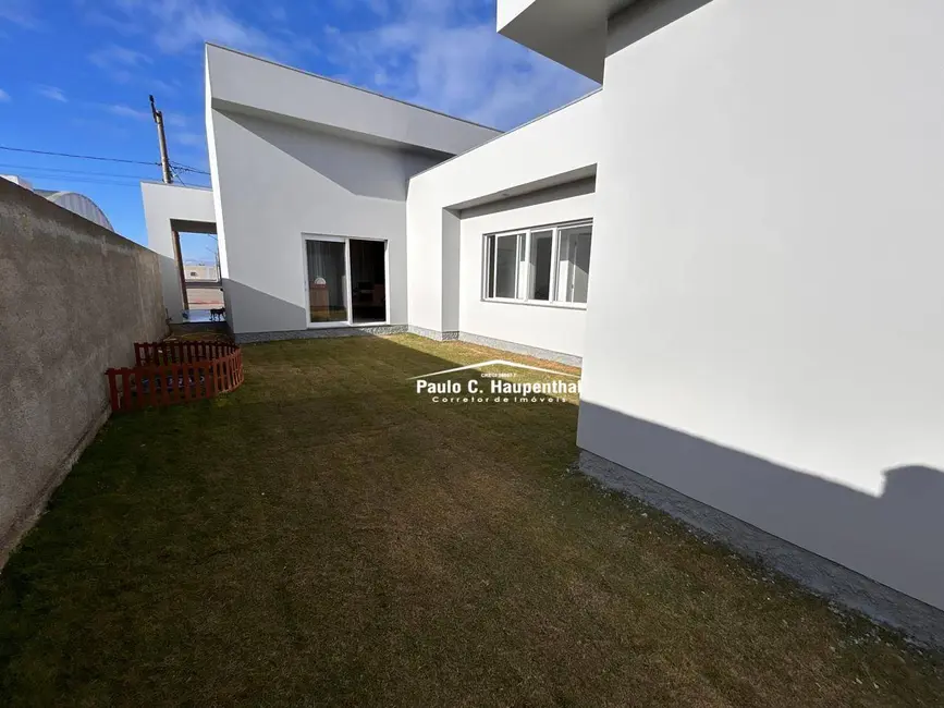 Casa com 3 quartos à venda, 348m2 em Balneario Arroio Do Silva - SC - imagem 2 Foto 2 de Casa com 3 quartos à venda, 348m2 em Balneario Arroio Do Silva - SC