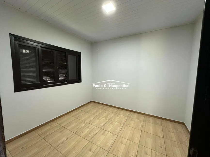 Foto 7 de Casa com 3 quartos à venda, 291m2 em Coloninha, Ararangua - SC