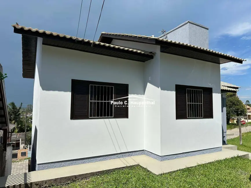 Foto 9 de Casa com 3 quartos à venda, 291m2 em Coloninha, Ararangua - SC