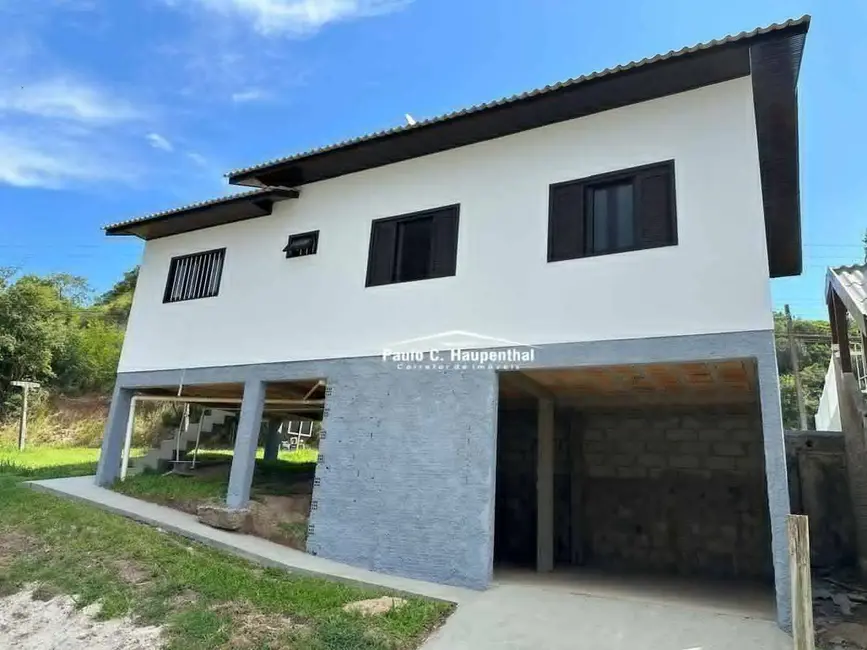 Foto 1 de Casa com 3 quartos à venda, 291m2 em Coloninha, Ararangua - SC