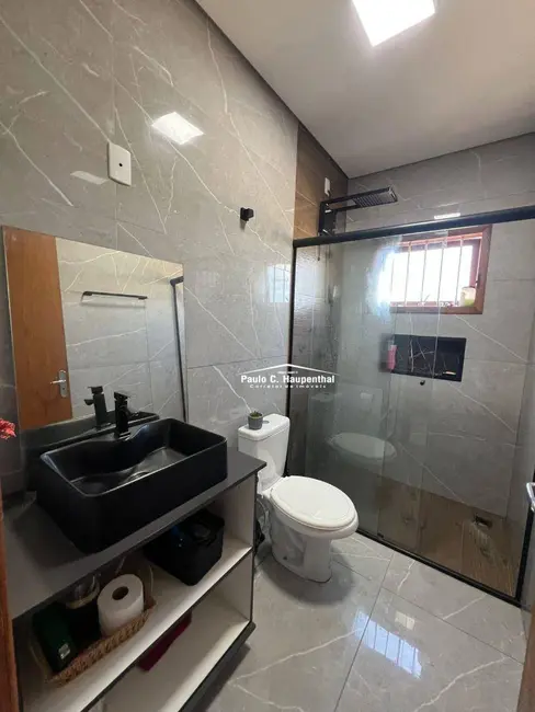 Foto 2 de Casa com 1 quarto à venda, 300m2 em Balneario Arroio Do Silva - SC