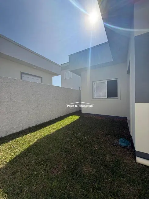 Casa com 3 quartos à venda, 180m2 em Ararangua - SC - imagem 5 Foto 5 de Casa com 3 quartos à venda, 180m2 em Ararangua - SC