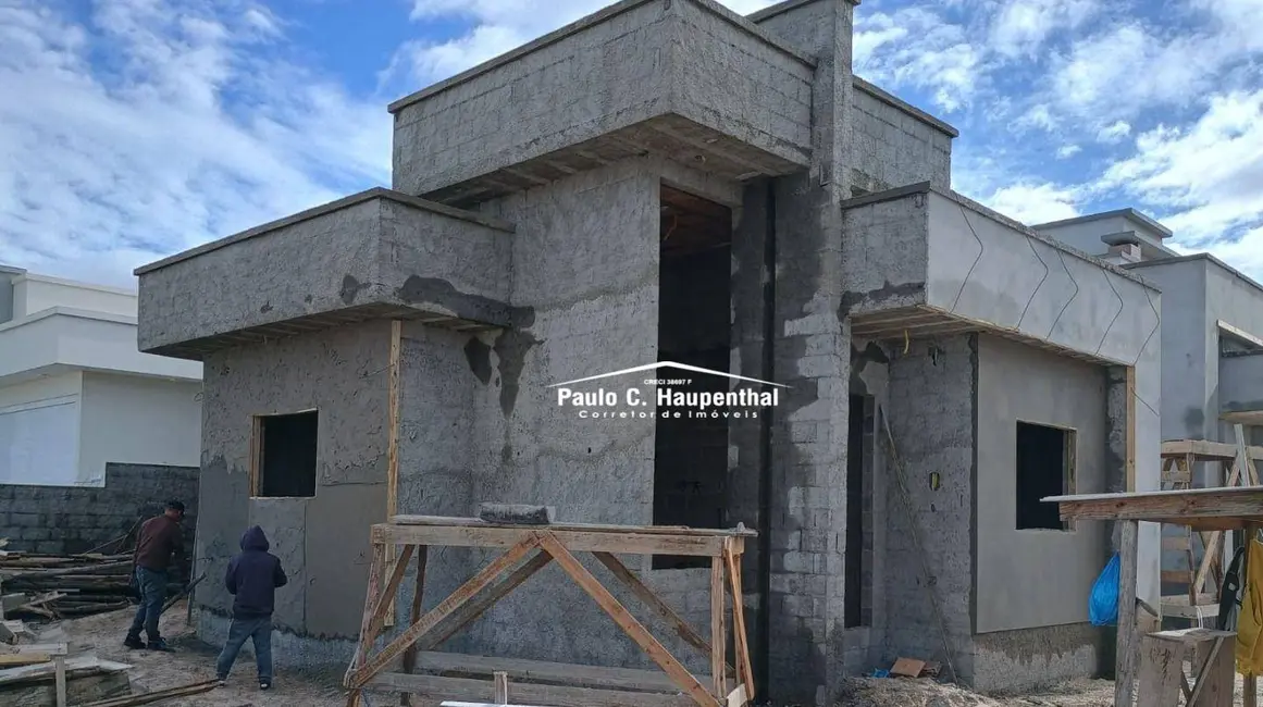 Foto 5 de Casa com 3 quartos à venda, 180m2 em Ararangua - SC