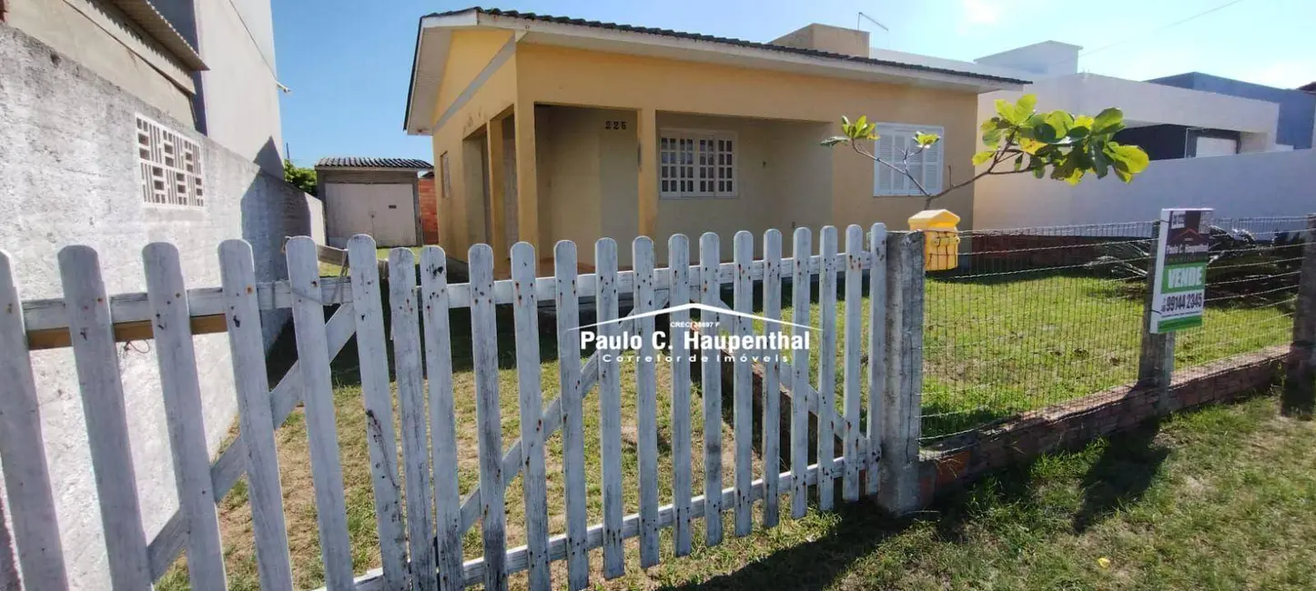 Foto 2 de Casa com 2 quartos à venda, 300m2 em Balneario Arroio Do Silva - SC