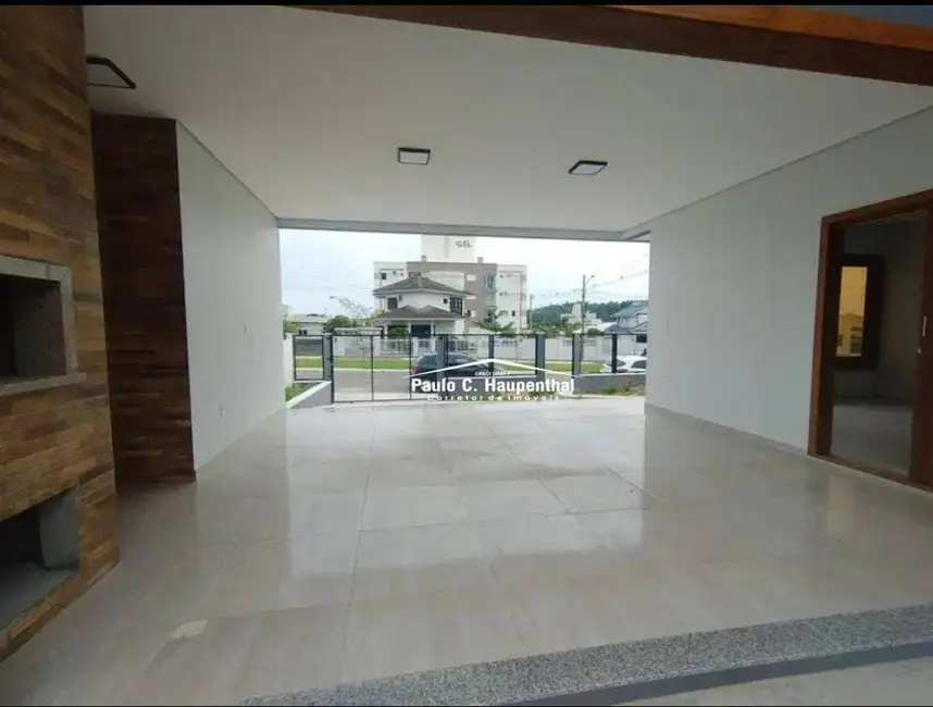 Casa com 3 quartos à venda, 300m2 em Jardim das Avenidas, Ararangua - SC - imagem 6 Foto 6 de Casa com 3 quartos à venda, 300m2 em Jardim das Avenidas, Ararangua - SC