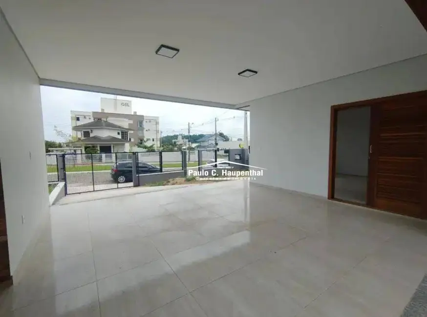 Casa com 3 quartos à venda, 300m2 em Jardim das Avenidas, Ararangua - SC - imagem 4 Foto 4 de Casa com 3 quartos à venda, 300m2 em Jardim das Avenidas, Ararangua - SC