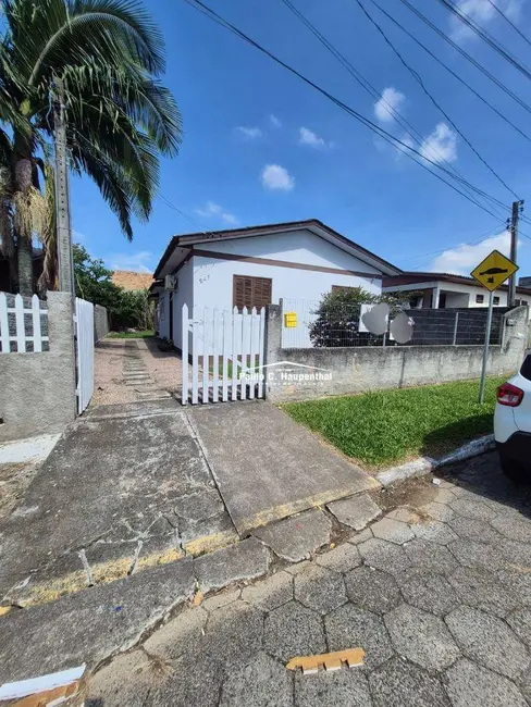 Foto 2 de Casa com 3 quartos à venda, 324m2 em Jardim Cibeli, Ararangua - SC