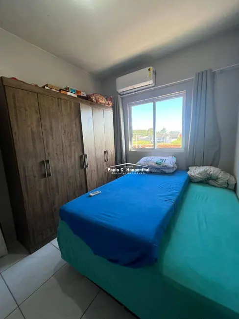 Foto 4 de Apartamento com 2 quartos à venda, 55m2 em Ararangua - SC