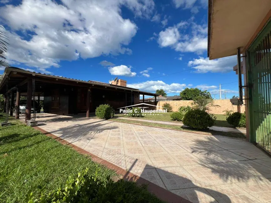 Foto 1 de Chácara com 3 quartos à venda, 960m2 em Ararangua - SC