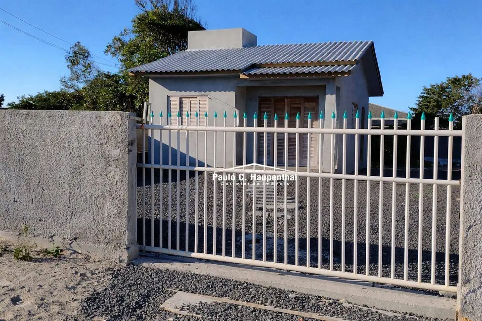 Foto 1 de Casa com 2 quartos à venda, 300m2 em Balneario Arroio Do Silva - SC