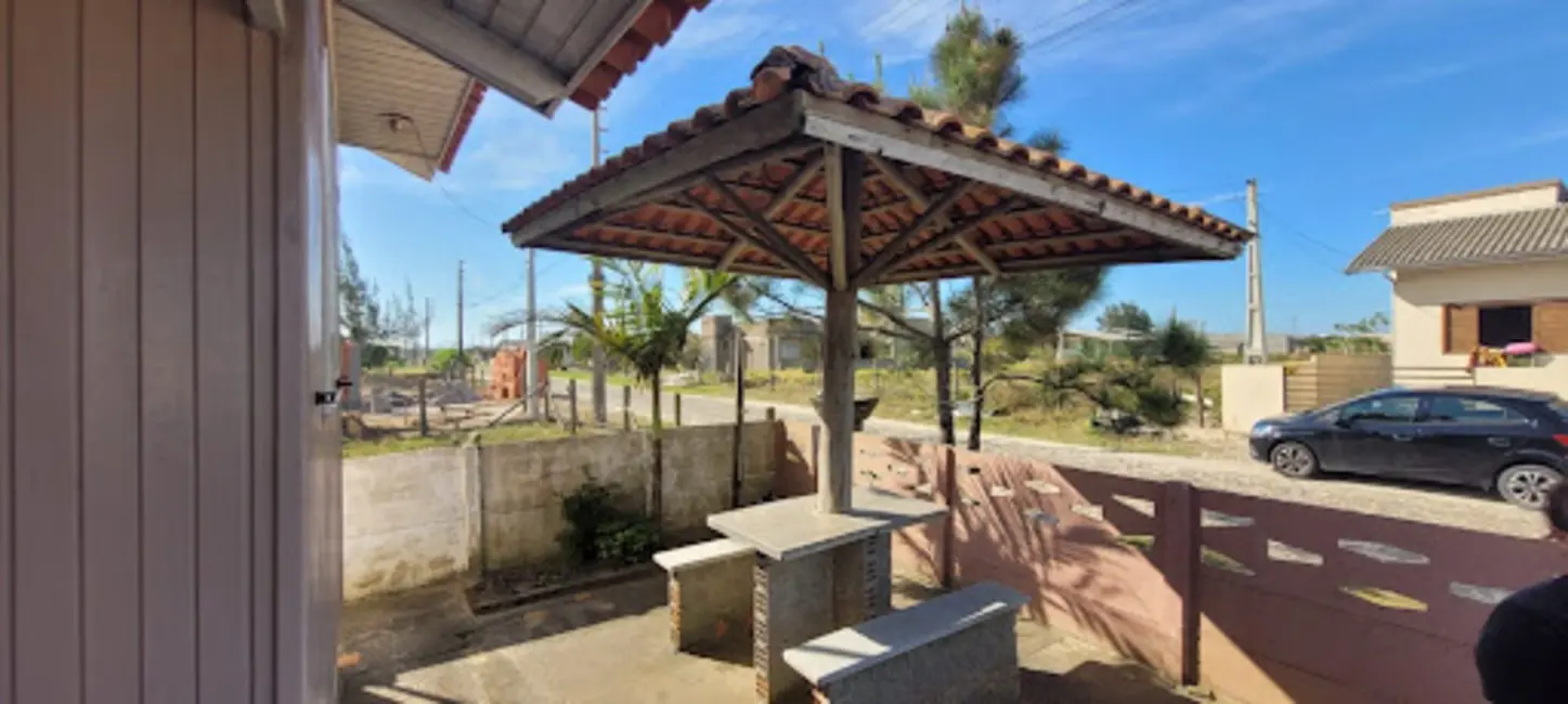 Foto 3 de Casa com 2 quartos à venda, 300m2 em Balneario Arroio Do Silva - SC