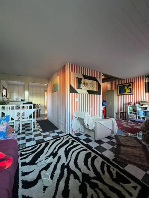 Foto 3 de Casa com 1 quarto à venda, 324m2 em Balneario Arroio Do Silva - SC